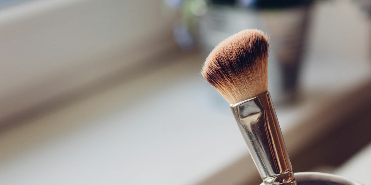 makeup-brush